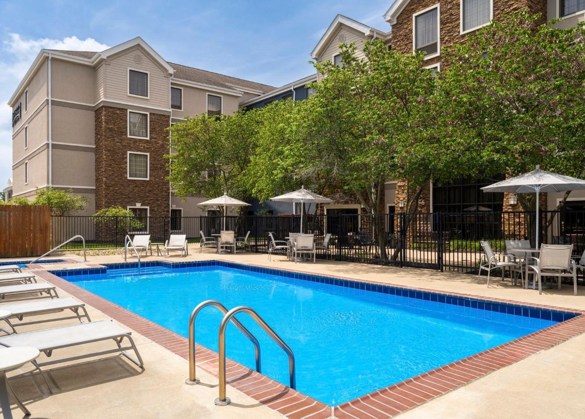 Staybridge Suites Indianapolis-Airport By Ihg Plainfield Extérieur photo